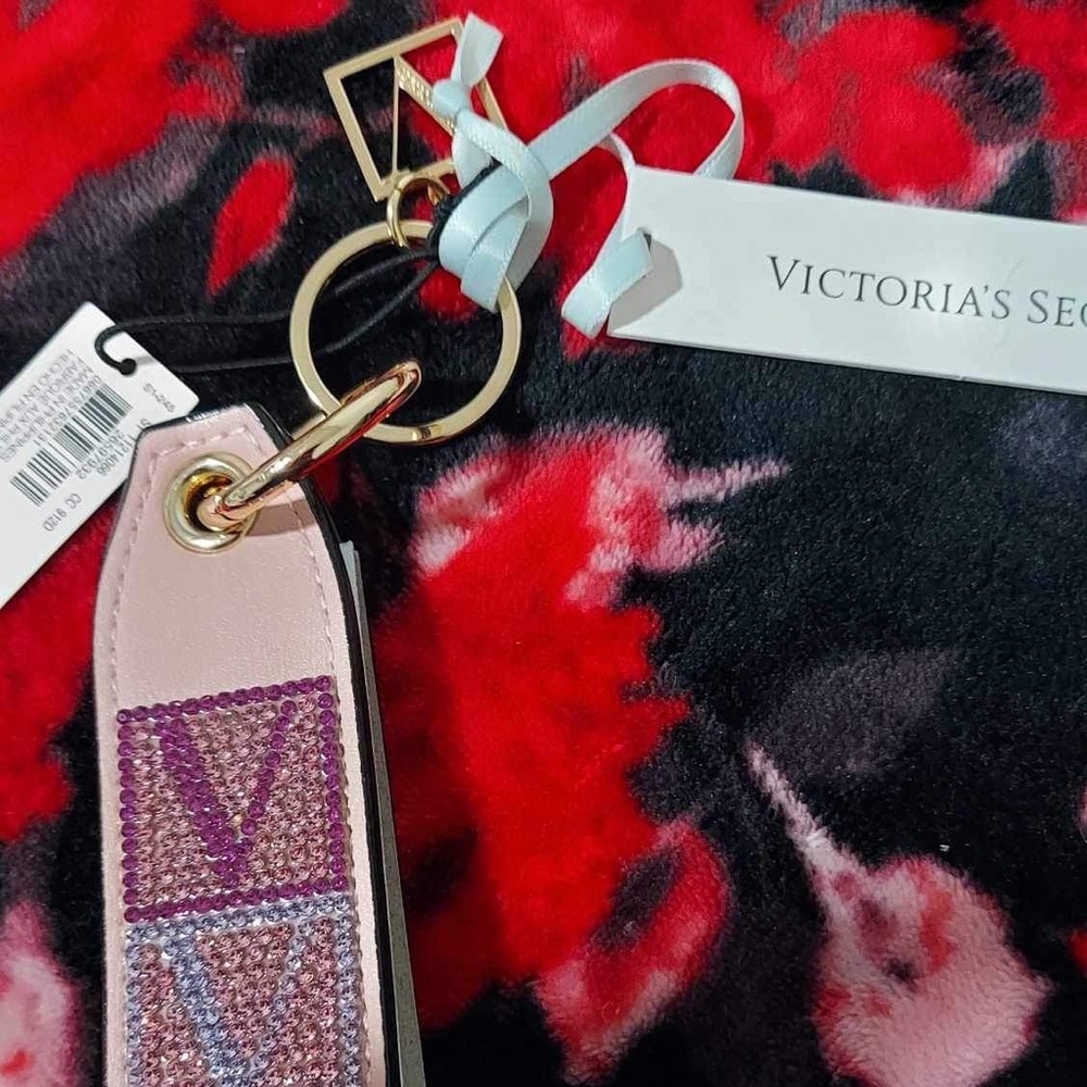 Victoria Secret Rhinestone Wristlet NWT - Picture 6 of 8